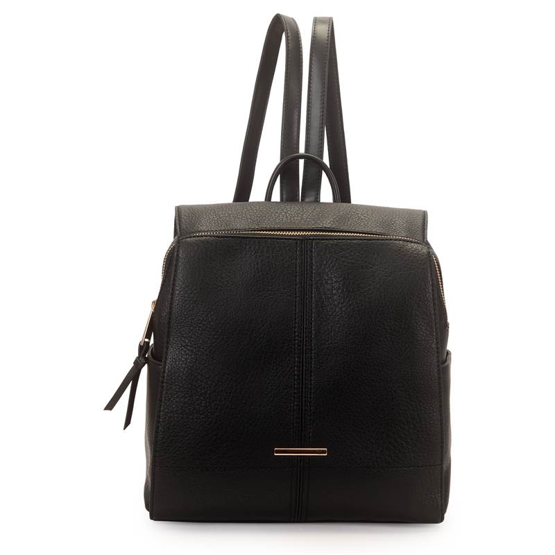 Mochila feminina WJ preta vista frontal com zíper dourado e alças ajustáveis